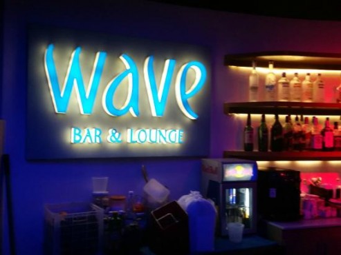 Waves Bar and Lounge